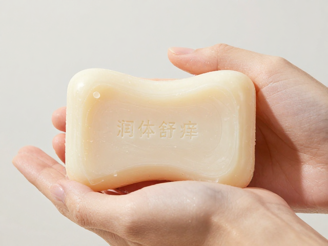 润体舒痒皂含黄柏提取物,使用后沥干水分更护肤