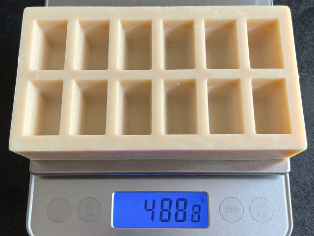 冷制皂熟成4-8周,静置风干工序中的重量变化记录