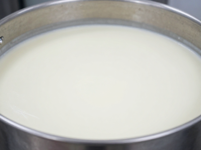 乳质养护底料皂化工艺与游离碱控制优化指南