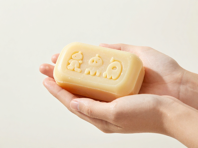 婴幼儿薄皮宝宝能用橄榄油洁面皂吗?儿童专用温和清洁指南