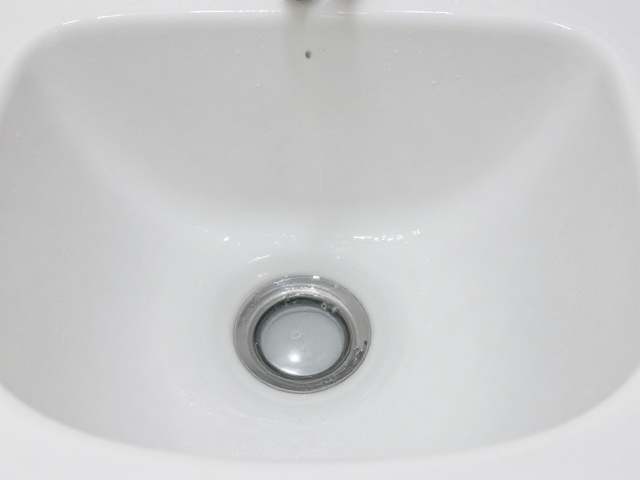浴室盒内积水难除?旅途隔绝水汽秘籍,干湿分离更卫生