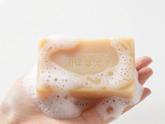润燥皂怎么选?细腻泡沫呵护皮肤屏障,深层滋润不紧绷