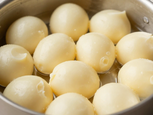 高水量配方延长熟静置陈化,乳木果脂深层滋润提升肌肤触感