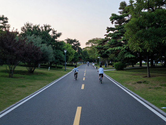 避开人潮！低车流公园遛娃快骑路线，安全又惬意