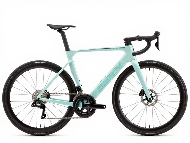 Bianchi小批量匠人工艺,水平上管几何如何重塑骑行体验?