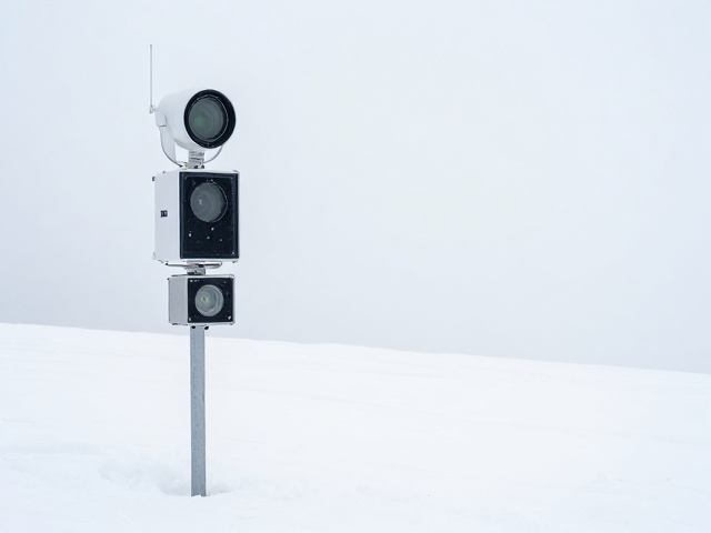 雪况监测仪器怎么选?雪崩雷达,防水干燥存储全解析