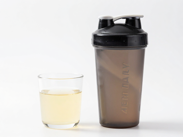 赛霸摇摇杯怎么冲泡乳清蛋白粉？新手避坑指南与技巧分享