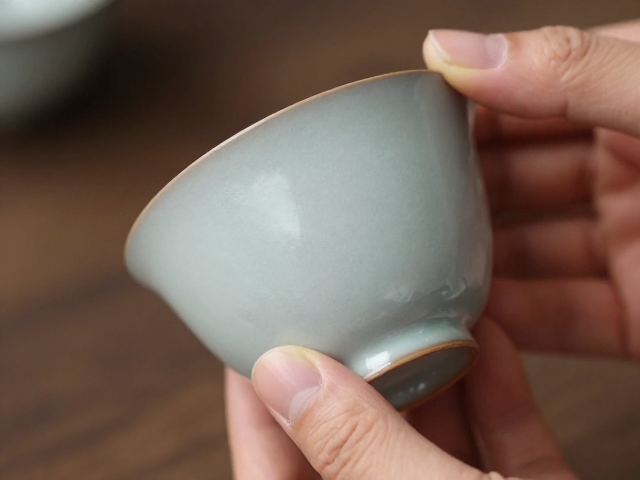 釉前修整的工艺细节与去痕逻辑