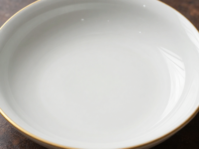 陶瓷高温釉面印花工艺揭秘，施釉与金边限定风格打造奢华质感