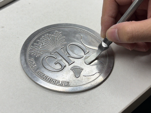 金属蚀刻片腐蚀成型工艺详解，结合GK模型制作与聚酯补土技巧