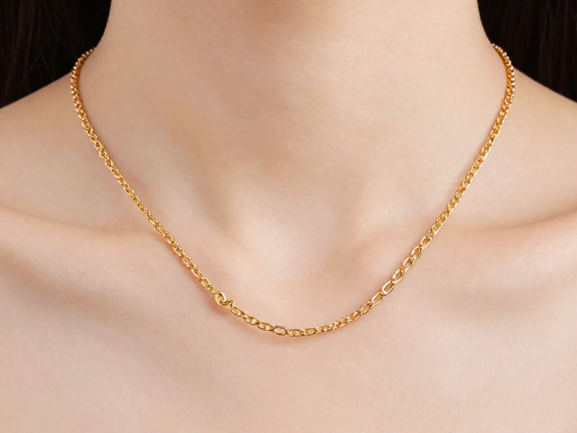 锁骨链怎么选？防汗防腐蚀材质，轻松打造造型点睛之笔