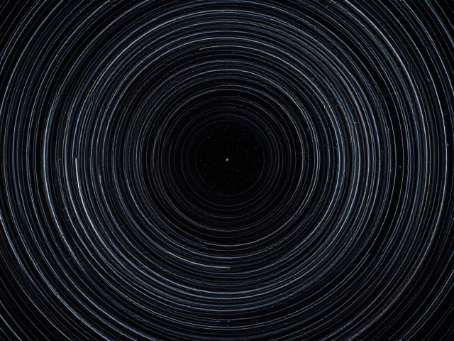 太阳星轨下的层叠叙事,揭秘宇宙光影的SEO流量密码