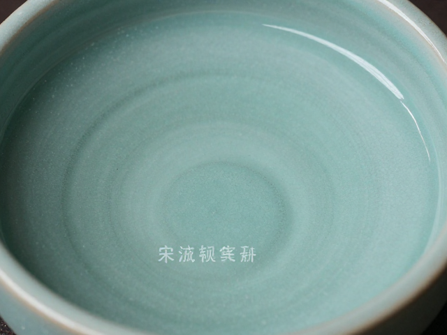 宋代青瓷结晶釉釉料配方计算，揭秘千年窑火中的化学奥秘