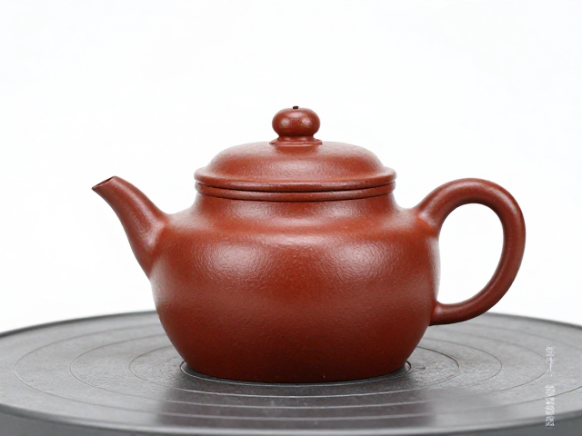 紫砂壶泥料陈腐与含水率调整，揭秘低噪音制作工艺
