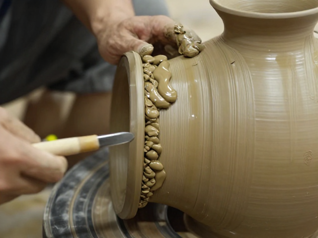 古代大件器物制作，泥浆粘接与泥条盘筑接合工艺详解