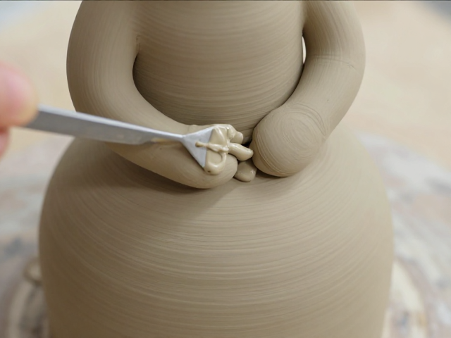 泥浆粘接工艺详解,艺术陶偶创作中的粘结技巧与要点