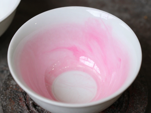粉彩分水工艺,如何画出浓烈鲜明的艺术效果?