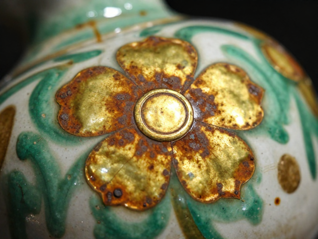 金缮修复铁锈花与唐代三彩，古瓷修补的艺术与价值