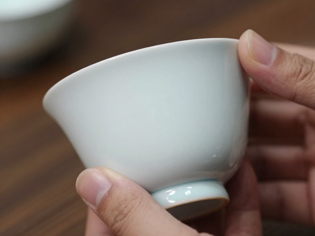 醴陵金缮工艺,釉下彩绘与釉上彩结合的艺术