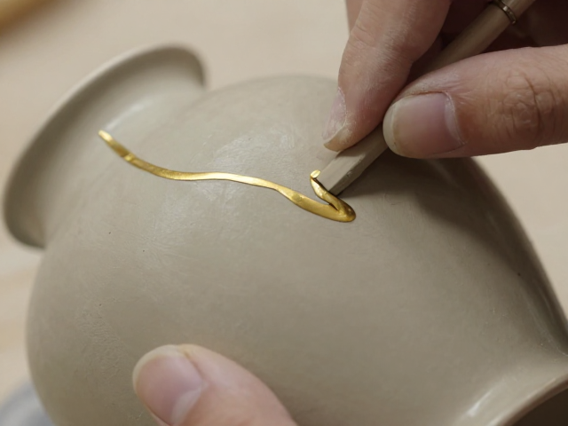 金缮工艺中高岭土的泥性掌握，修复古瓷的关键技巧