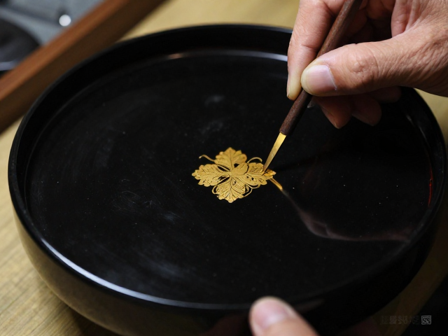 大漆金缮修复，传统手工艺人的匠心传承与技艺揭秘