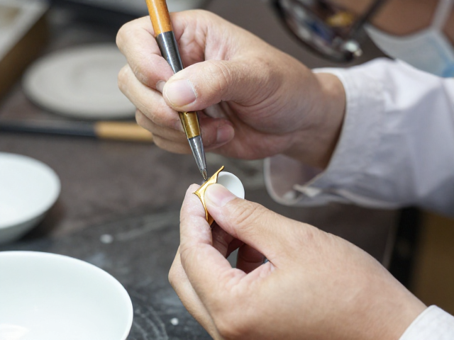 传统金缮修复工艺合缝技巧,景德镇陶瓷修复专家指南