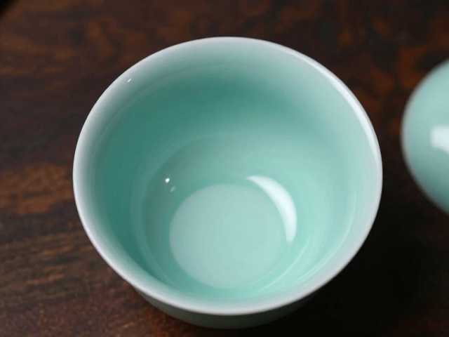 福建德化青瓷如玉,釉色搭配美学指南,打造高颜值茶器