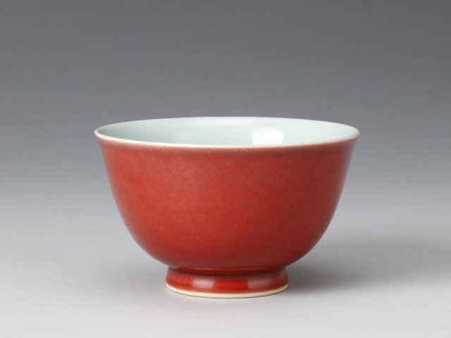 釉色搭配美学，火石红与烧成收缩率稳定的瓷器奥秘