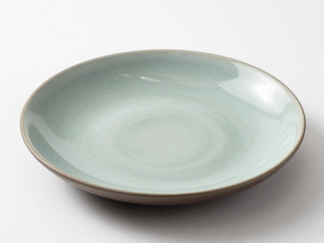 餐饮器具釉色搭配美学,致密光洁釉面提升菜品高级感