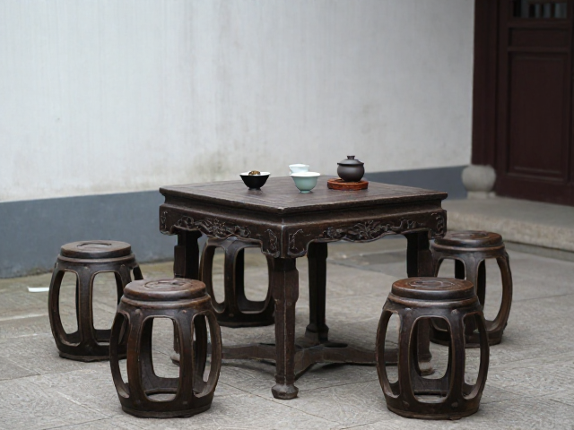 庭院茶席氛围,古董茶桌配杌凳,打造极致中式美学空间