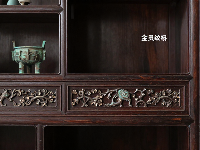 博古架牙板雕饰纹样解析，青铜器元素如何融入中式家居美学