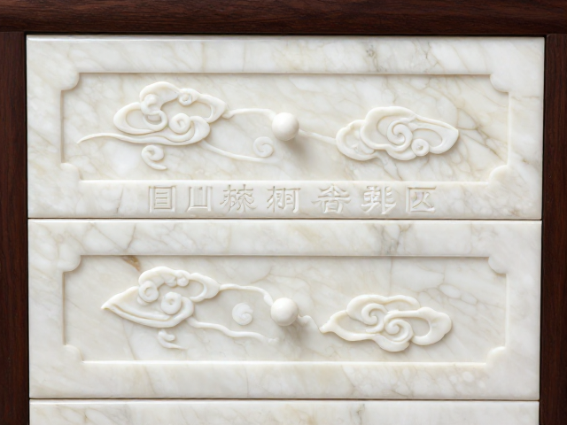 白贝镶嵌抽屉面板，如意云纹设计，打造中式家居高级感