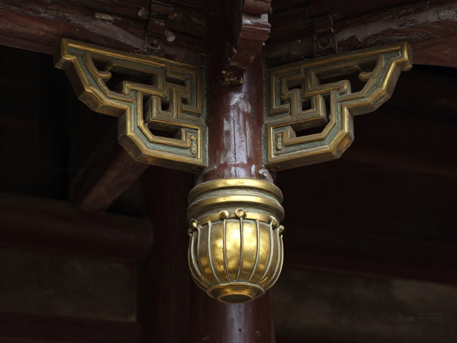 老宅修缮用黄铜仿古构件？老包浆提升可信度，还原历史韵味