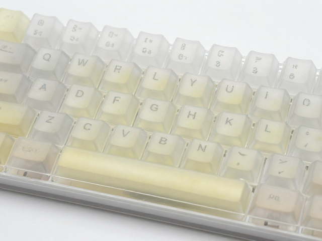透明PC键帽发黄怎么办？PC磨砂工艺抗黄变实测与选购指南