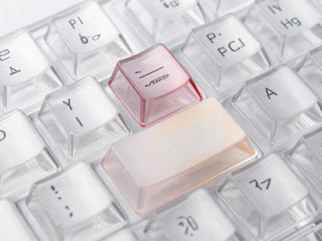 透明PC键帽工艺解析，PC热染与表面UV打印的视觉差异