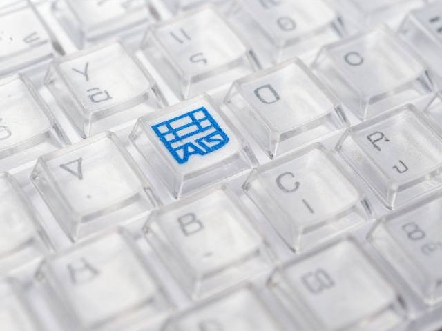 透明PC键帽替代ABS普及期，热转印上色工艺详解与选购指南