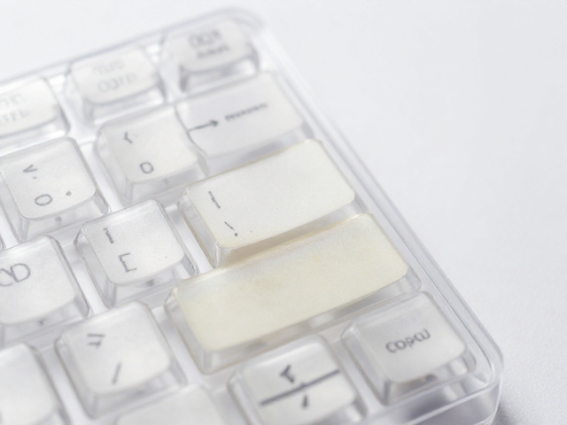 透明PC键帽怎么防黄变？定期擦拭保持晶莹剔透