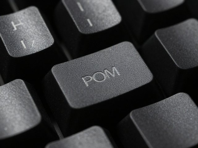 黑POM键帽哑光表面厚度解析，手感与耐用性全攻略