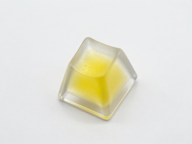 透明树脂键帽与键盘面板注塑成型工艺解析，高透不黄变的关键
