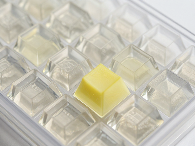 透明树脂键帽怎么收？用专用盒避强溶剂，久用不发黄