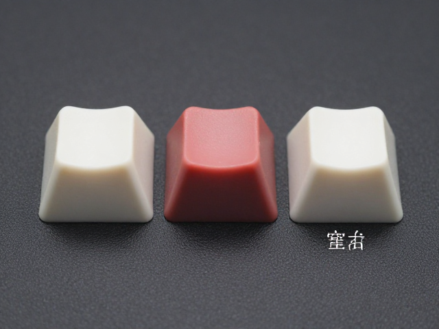 分层三色注塑键帽怎么选？背景哑光磨砂与表面细腻度评测