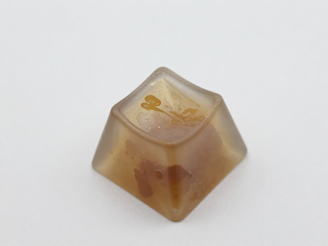 树脂键帽手工雕刻教程，掌握浇筑技巧，打造极致精细个性键帽