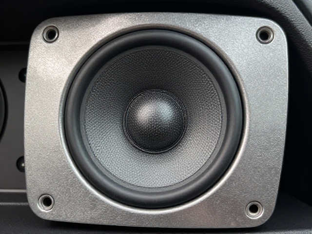 Hi-Fi车载音响选铁质冲压材质？成本预算与音质提升全解析