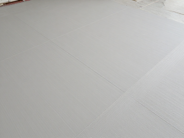 聚酯纤维吸音板热熔胶粘接法，高效降噪施工指南