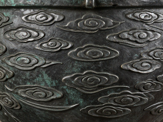 流云纹样与捶揲技艺,揭秘古代祭祀供器的工艺美学