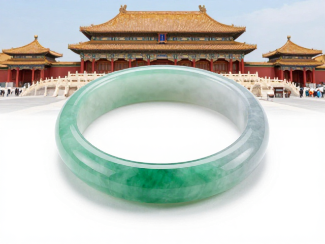 明清盛景中的羽色渐变手镯,传承古韵的珠宝艺术