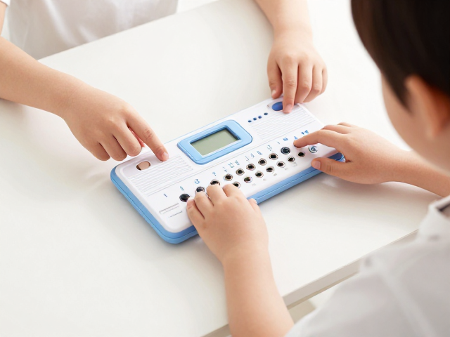 儿童FM合成器,A/V Out接口玩法与亲子互动指南