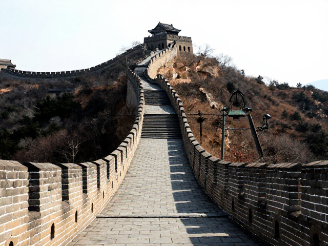 长城透视构图绝美，古代建筑线条与光影的视觉盛宴