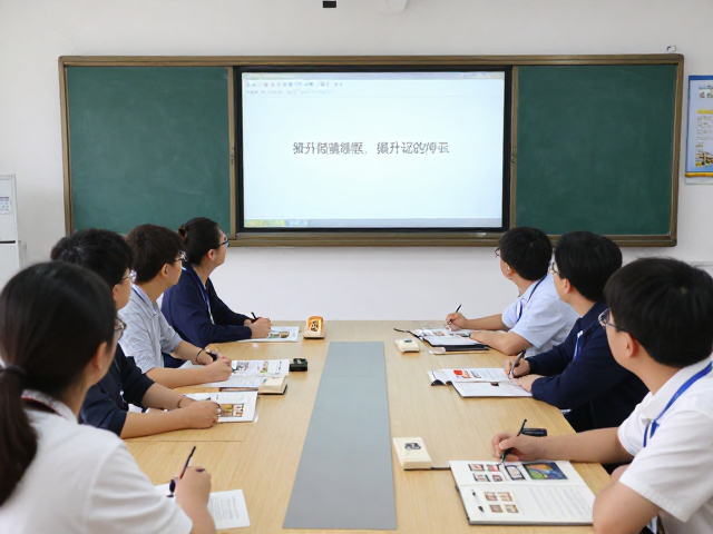 中小学集邮群体参与学术研讨,对话邮票设计师与艺术家