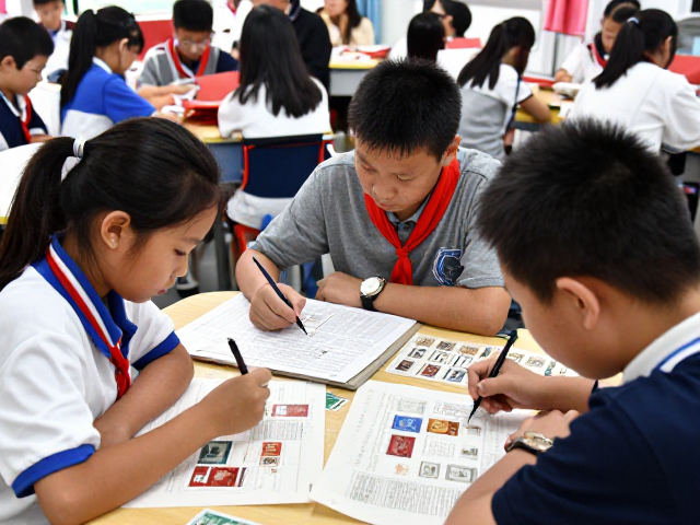 中小学集邮热，二手市场活跃，揭秘邮票设计师与艺术家背后的故事